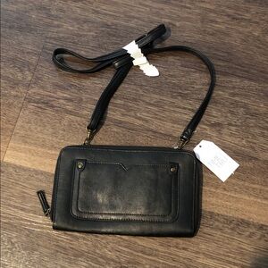 Time and Tru Black Crossbody Wallet Purse